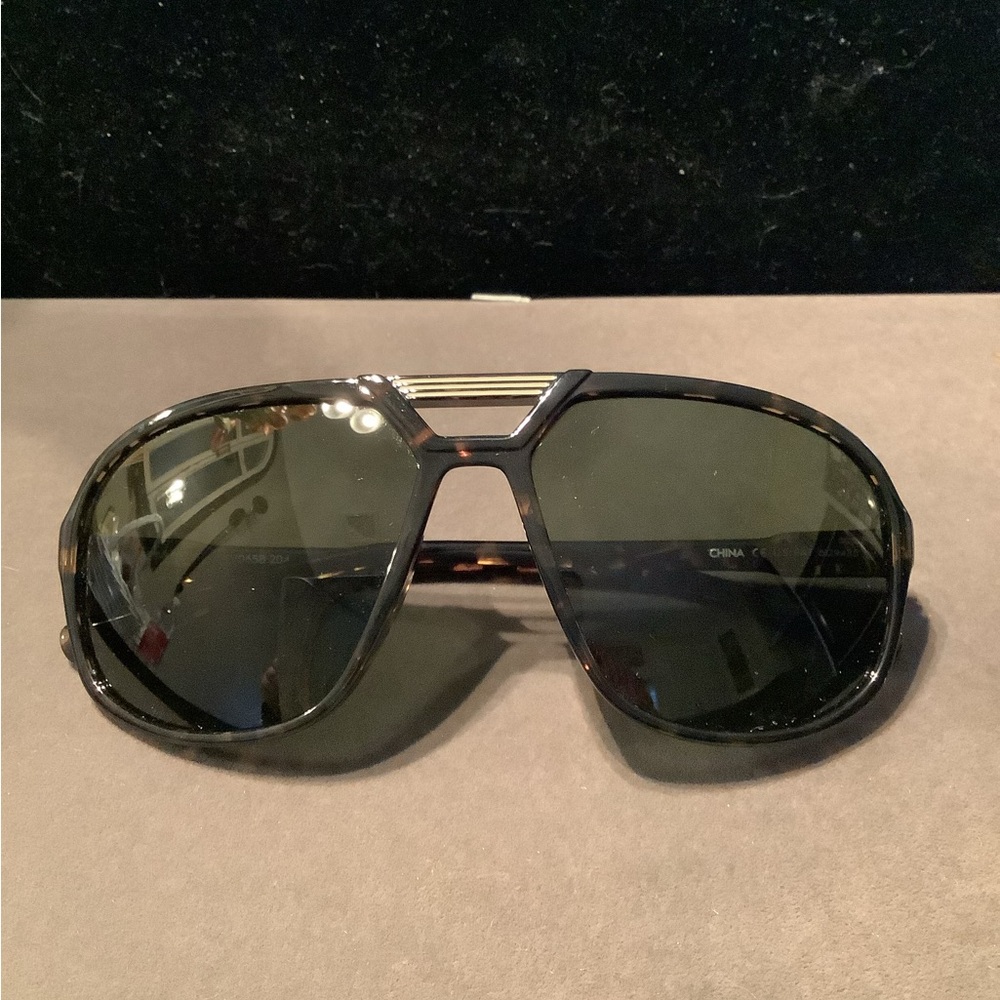 Nike Tortoiseshell Aviator Sunglasses with Dark Green Lenses